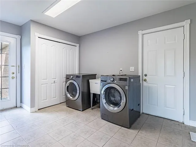 Additional image 24 of 891 8 Hwy