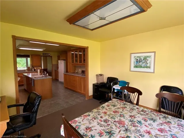 Additional image 23 of 714 Fiddlers Green Rd