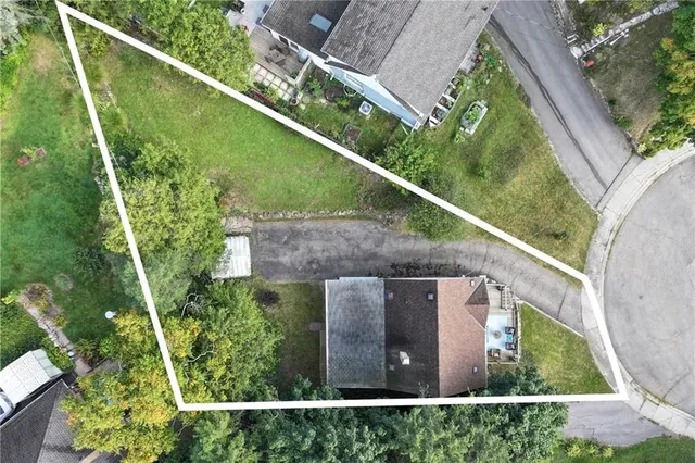 Additional image 44 of 9 LINDA Crt