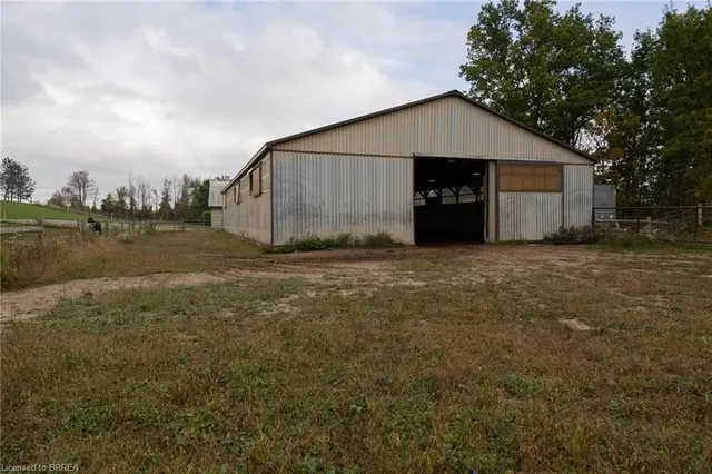 Additional image 22 of 2606 Harrisburg Rd