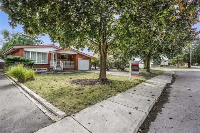 Additional image 2 of 38 DUBARRY Blvd