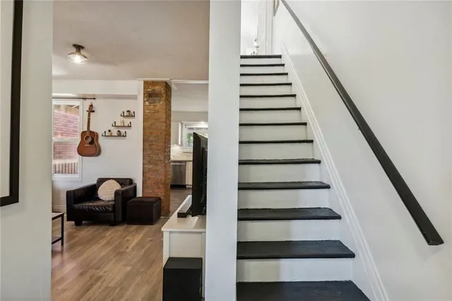 Additional image 11 of 18 MARS Ave