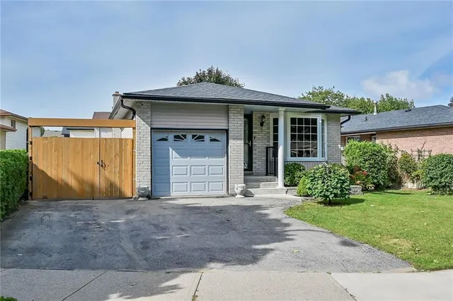 Additional image 3 of 5 RIDELL Cres