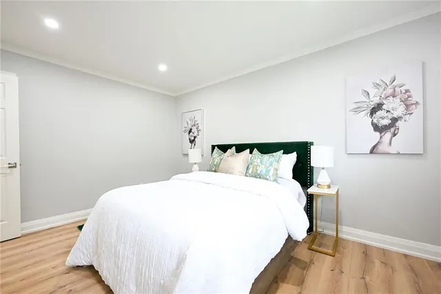 Additional image 22 of 12 SOLOMON Cres