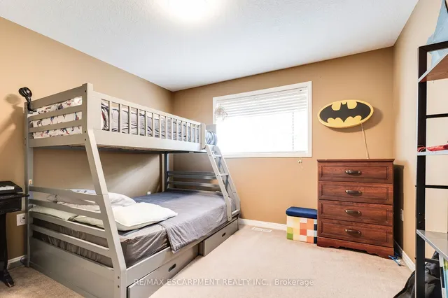 Additional image 25 of 72 Sidney Cres