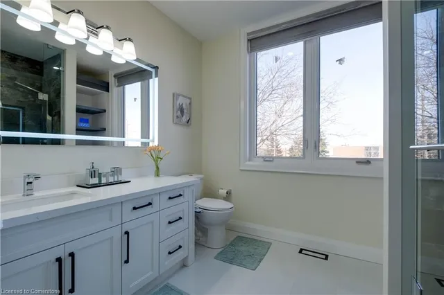 Additional image 39 of 117 Highland Rd