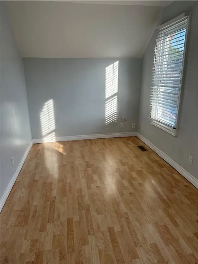 Additional image 10 of 1087 CANNON St