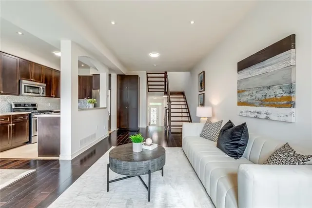 Additional image 13 of 105 HIGHGATE Dr