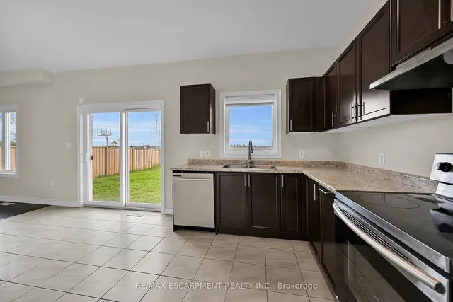 Additional image 16 of 408 Dalgleish Tr