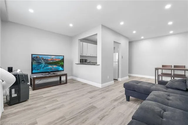 Additional image 9 of 37 Mericourt Rd Unit 103