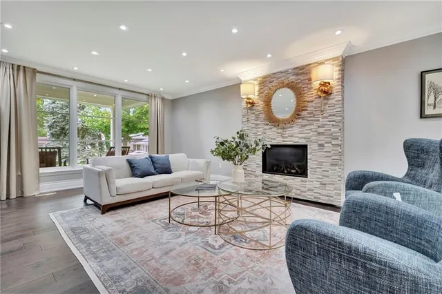 Additional image 7 of 18 ST ANNS Crt