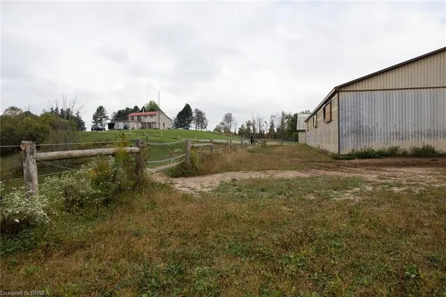 Additional image 21 of 2606 Harrisburg Rd