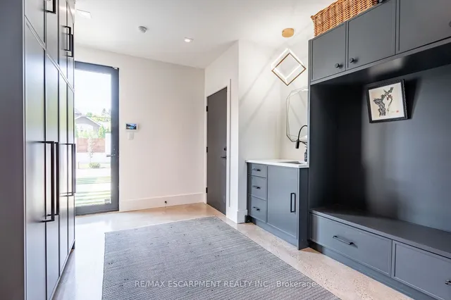 Additional image 26 of 97 Overdale Ave