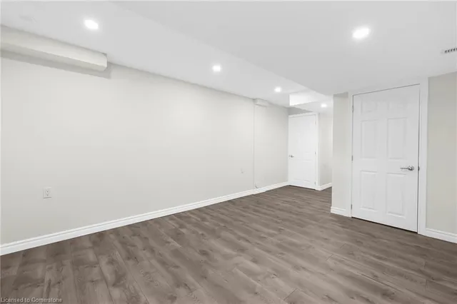 Additional image 32 of 377 Glancaster Rd Unit 3