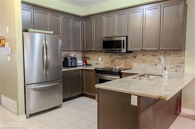 Additional image 13 of 20 Springstead Ave