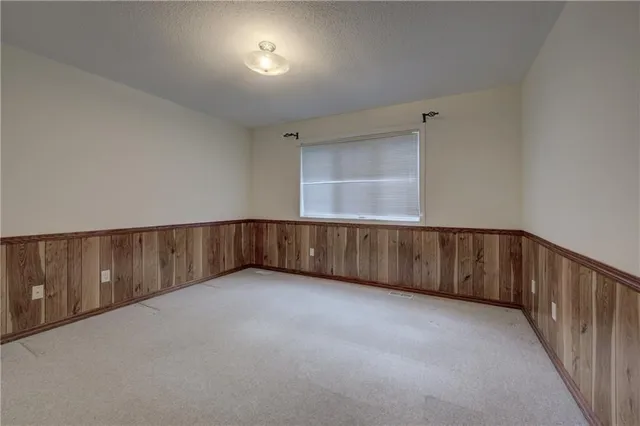 Additional image 19 of 120 BEDDOE Dr Unit 21