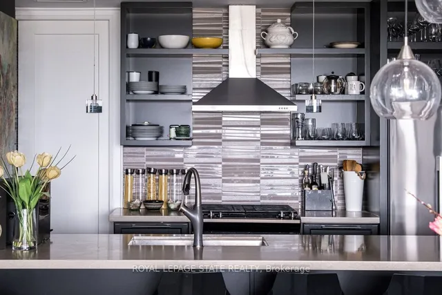 Additional image 10 of 181 James St Unit PH6