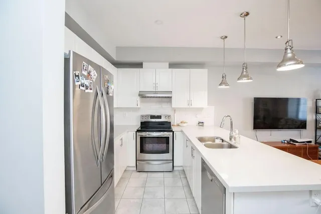 Additional image 23 of 81 HUGILL Way