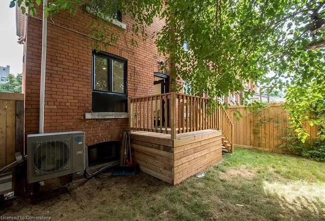 Additional image 6 of 48 Sanford Ave