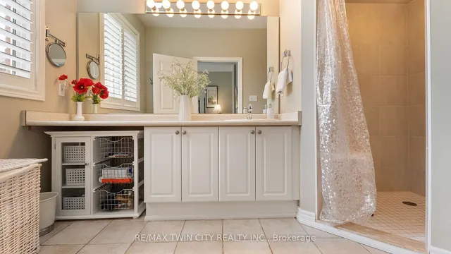 Additional image 16 of 137 Thoroughbred Blvd