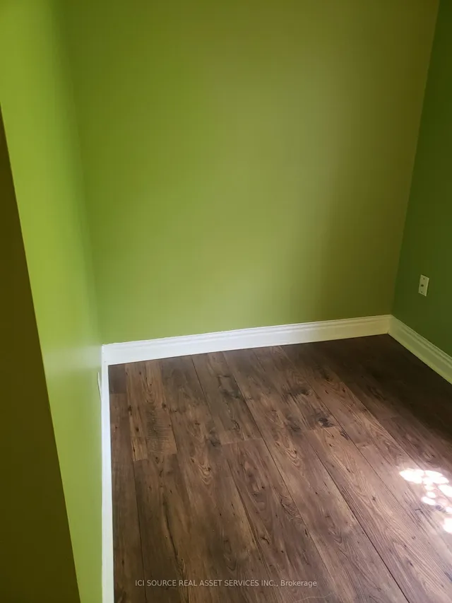 Additional image 12 of 30 Mars Ave