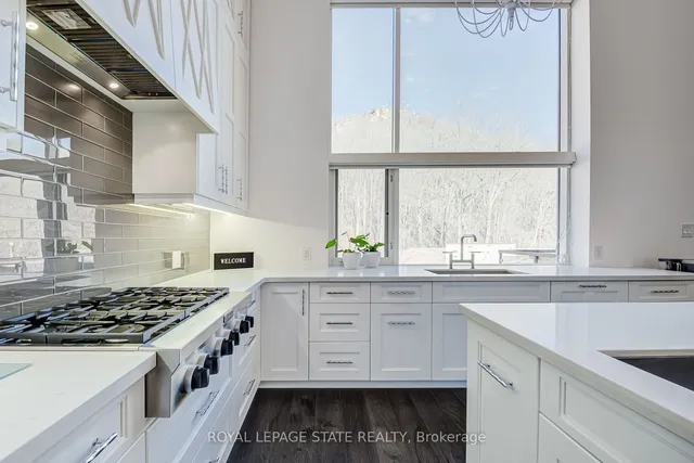 Additional image 8 of 397 King St Unit 215