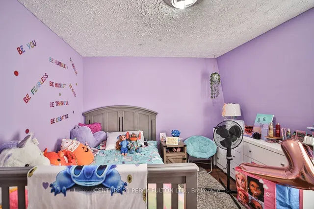 Additional image 24 of 102 Neil Ave