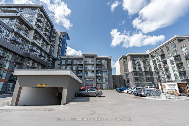 470 DUNDAS St Unit 902