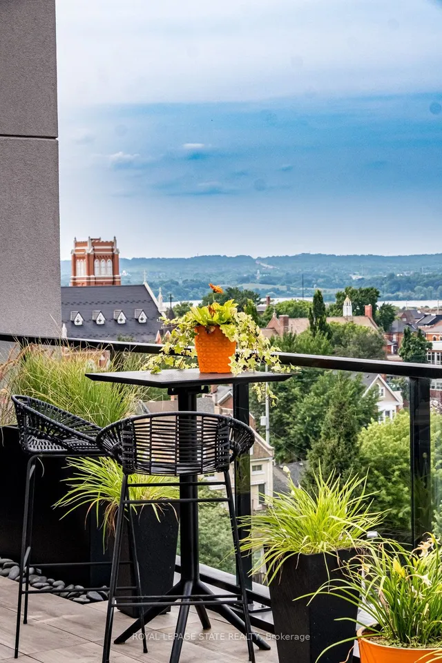 Additional image 38 of 181 James St Unit PH6