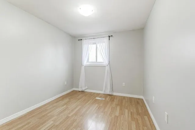 Additional image 16 of 1350 LIMERIDGE Rd Unit 28