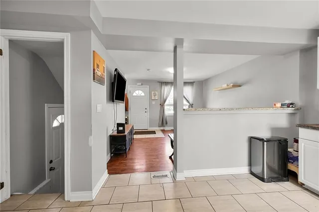 Additional image 13 of 174 GRACE Ave