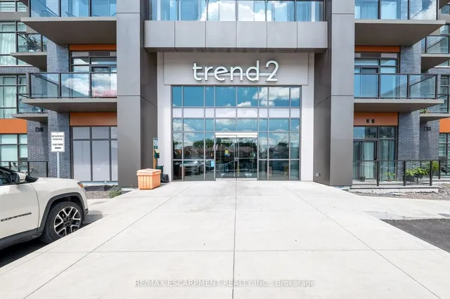 460 DUNDAS St Unit 301