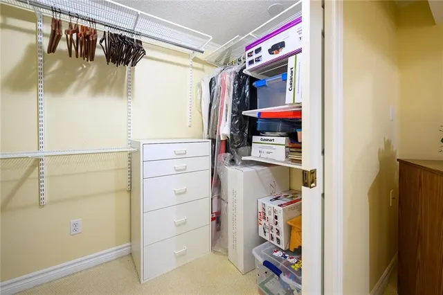 Additional image 38 of 38 LAKEGATE Dr