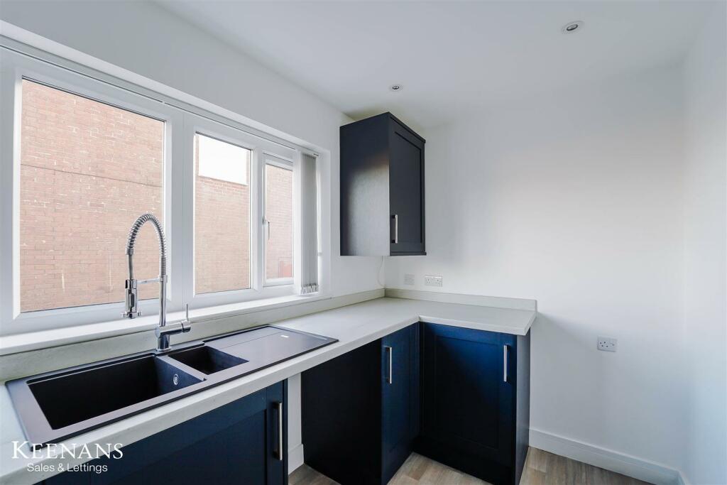 Additional image 10 of Full View, Blackburn