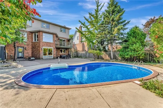 Additional image 48 of 210 BLUEBELL Cres