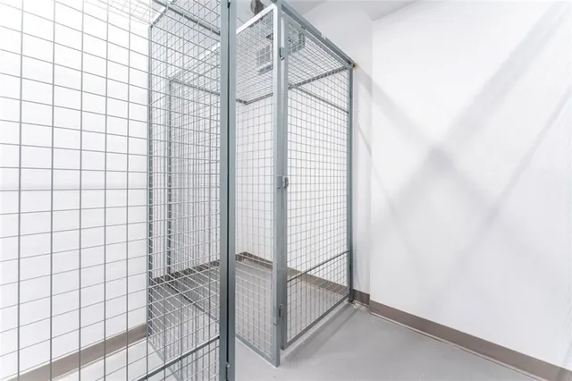 Additional image 21 of 460 Dundas St Unit 803