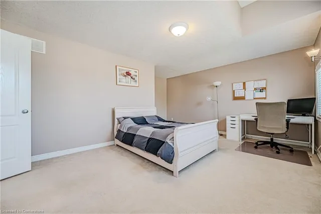 Additional image 22 of 76 Moorland Cres