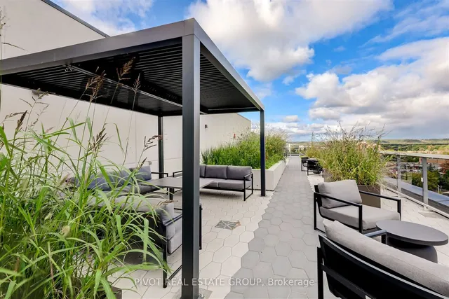 Additional image 13 of 415 Main St Unit 408