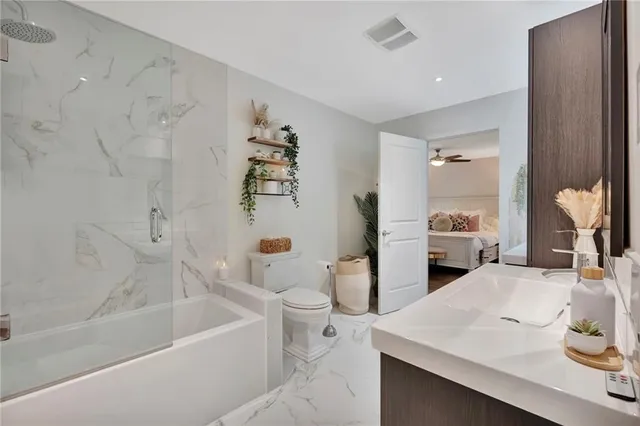 Additional image 16 of 240 PARKSIDE Dr