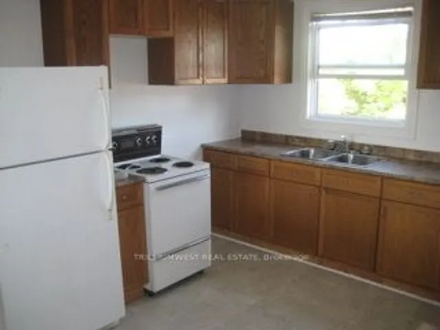 Additional image 16 of 154-156 Freelton Rd