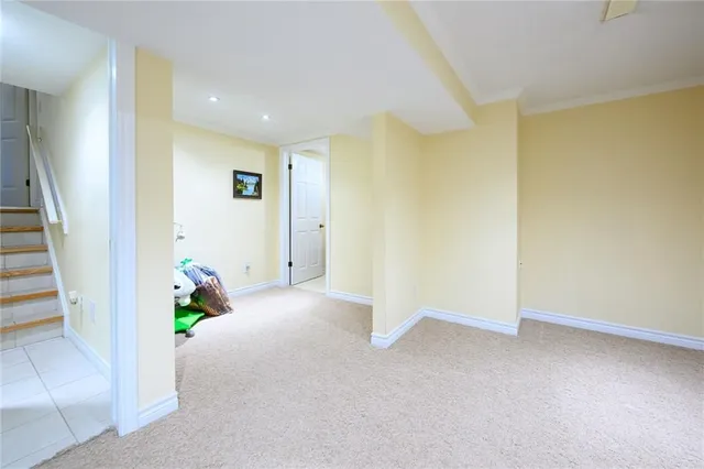 Additional image 35 of 38 LAKEGATE Dr