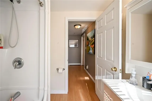 Additional image 12 of 129 LYNDEN Rd