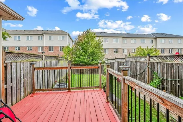 Additional image 28 of 25 NEWPORT Cres