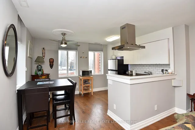 Additional image 23 of 36 James St Unit 1105