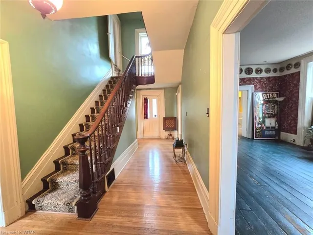 Additional image 22 of 340 Dundas St