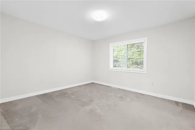 Additional image 23 of 377 Glancaster Rd Unit 3