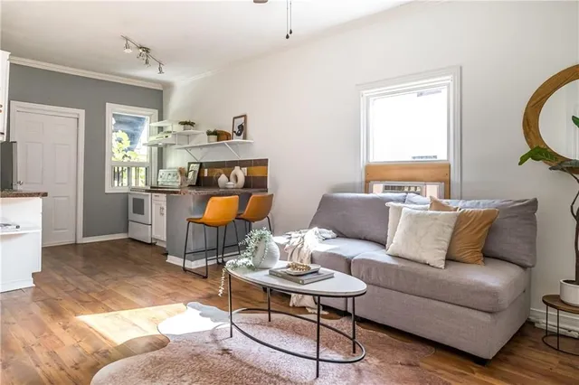 Additional image 10 of 235 YOUNG St