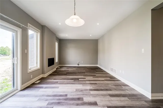 Additional image 25 of 219 KLEIN Cir