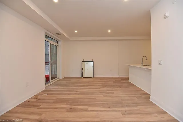 Additional image 11 of 1936 Rymal Rd Unit 219