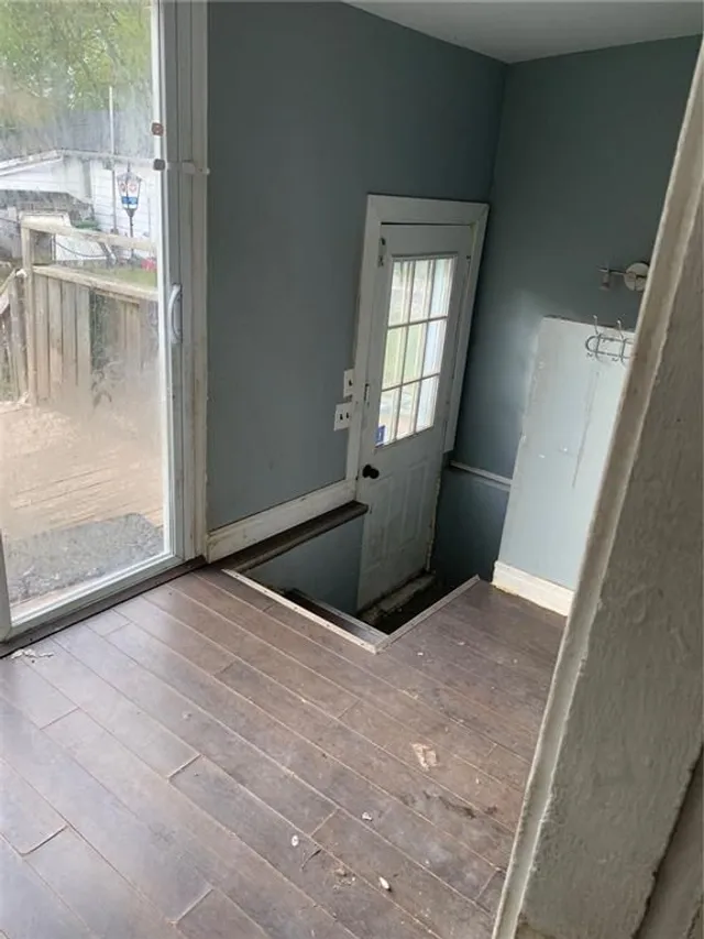 Additional image 4 of 98 EAST 18TH St